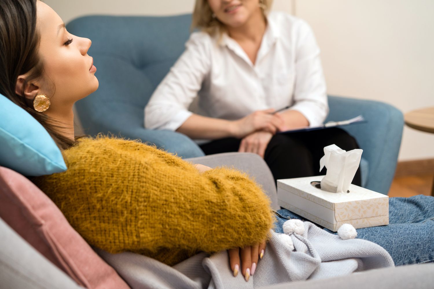 How a Hypnotherapist Can Help You Achieve Lasting Change Through Hypnosis