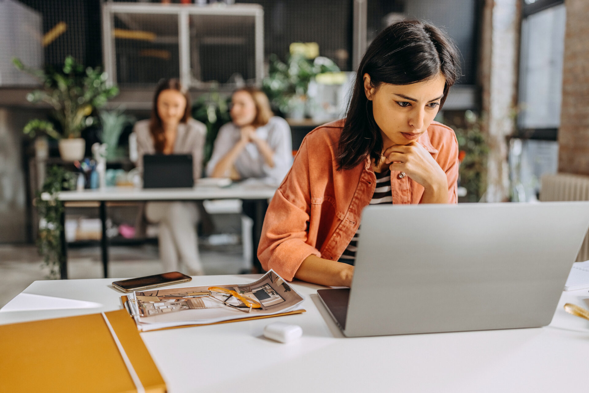 Maximizing Your Brand’s Impact: How a Social Media Consultant Can Transform Your Online Presence